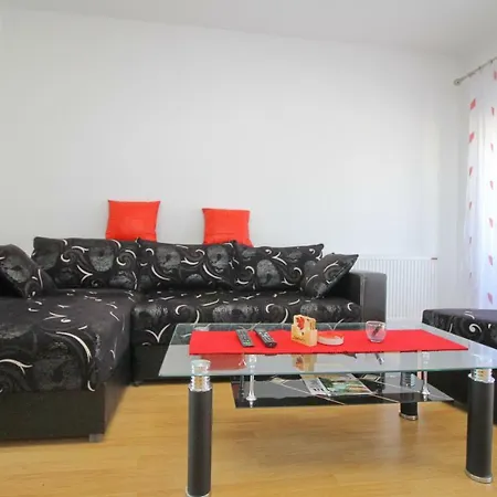 Mija Апартаменты